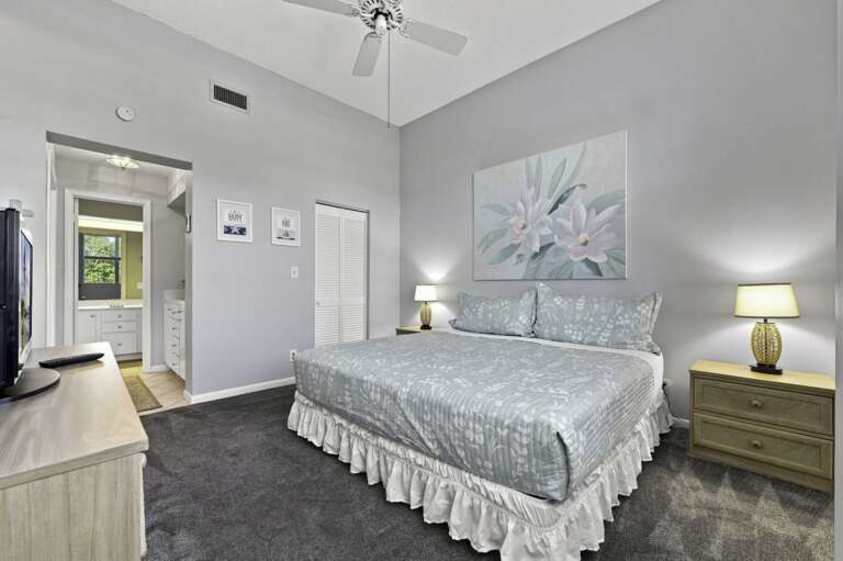 21-web-or-mls-6077 Bahia Del Mar Blvd #219-12.jpg