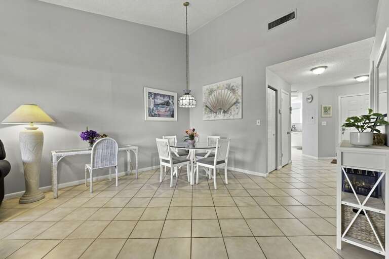 12-web-or-mls-6077 Bahia Del Mar Blvd #219-17.jpg