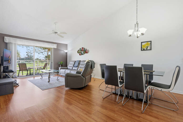 10-web-or-mls-6077 Bahia Del Mar Blvd S #223-7.jpg