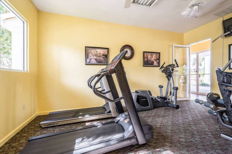 890556ce-e65e-4d62-85bf-37bd6a6f066e