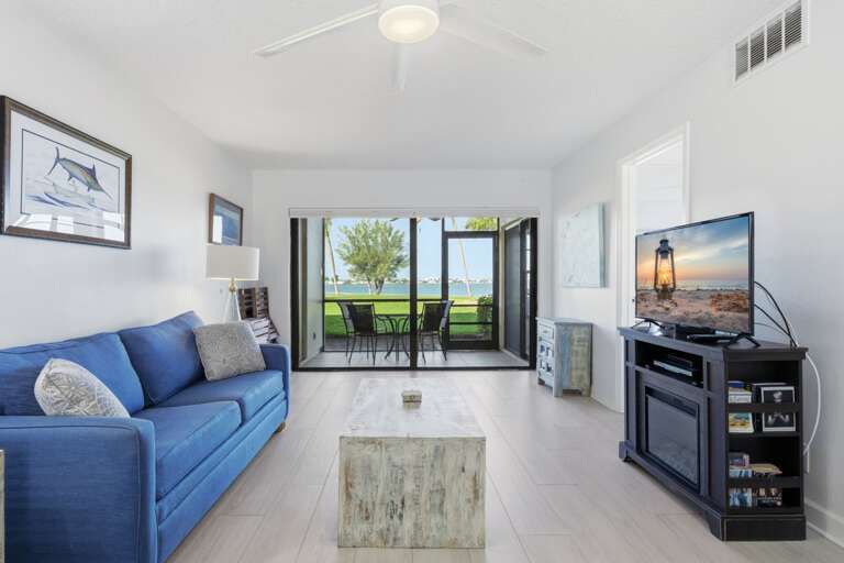3-web-or-mls-6177 Sun Blvd #103-45.jpg