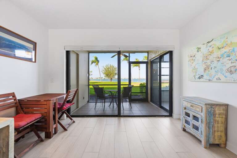 9-web-or-mls-6177 Sun Blvd #103-32.jpg