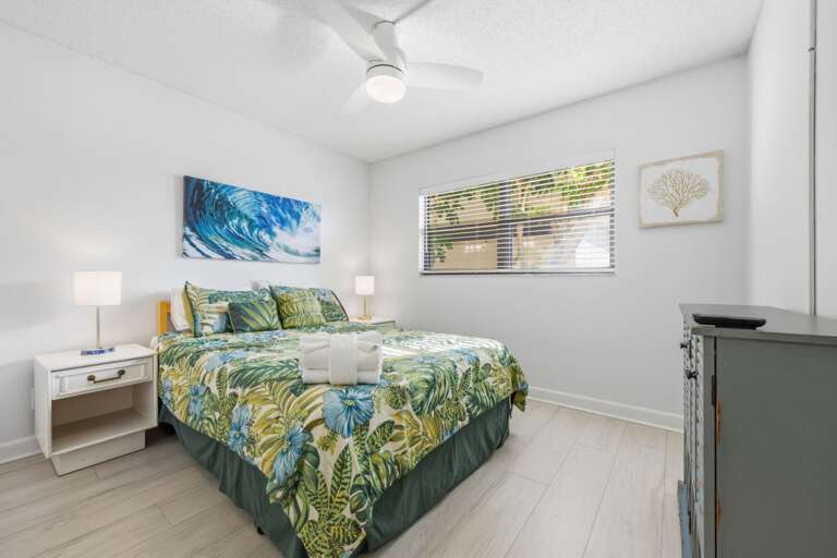 26-web-or-mls-6177 Sun Blvd #103-23.jpg