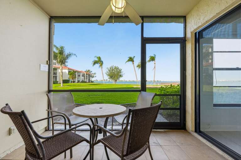 12-web-or-mls-6177 Sun Blvd #103-15.jpg