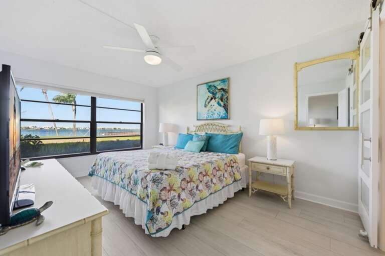 19-web-or-mls-6177 Sun Blvd #103-42.jpg