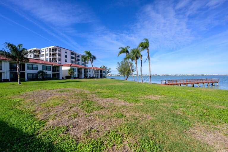 34-web-or-mls-6177 Sun Blvd #103-30.jpg