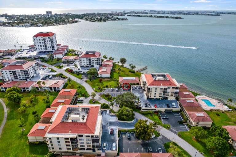 42-web-or-mls-6177 Sun Blvd #103-7-2.jpg