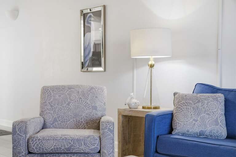 11-web-or-mls-6177 Sun Blvd #103-35.jpg