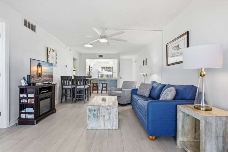 7-web-or-mls-6177 Sun Blvd #103-46.jpg