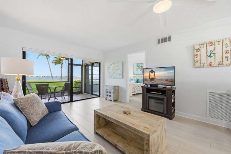 4-web-or-mls-6177 Sun Blvd #103-39.jpg