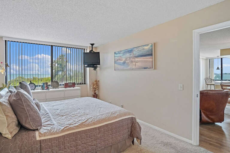 Master Bedroom TV Master Bedroom TV