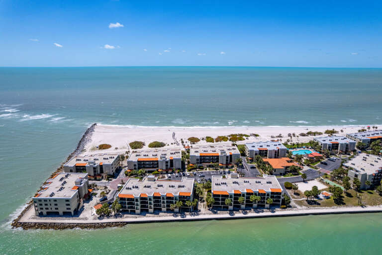 47-web-or-mls-7466 Bayshore Dr #305-20.jpg 47-web-or-mls-7466 Bayshore Dr #305-20.jpg