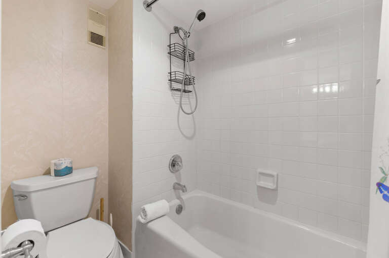 14-web-or-mls-7466 Bayshore Dr #305-38.jpg 14-web-or-mls-7466 Bayshore Dr #305-38.jpg