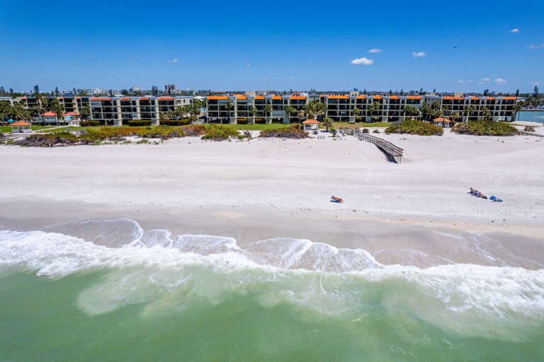 30-web-or-mls-7466 Bayshore Dr #305-15.jpg 30-web-or-mls-7466 Bayshore Dr #305-15.jpg
