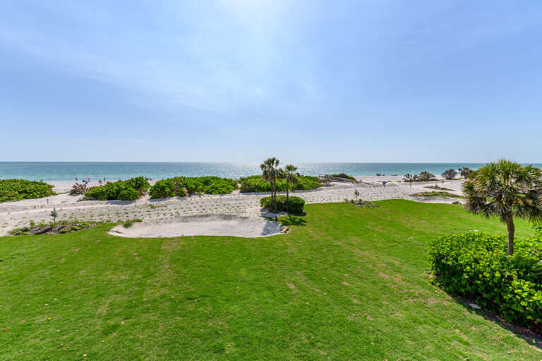 17-web-or-mls-7466 Bayshore Dr #305-49.jpg 17-web-or-mls-7466 Bayshore Dr #305-49.jpg