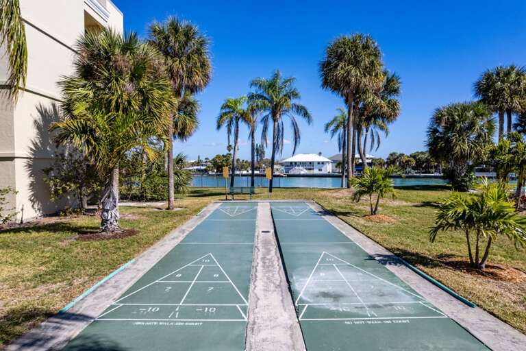 24-web-or-mls-7537 Bayshore Dr #302-6.jpg