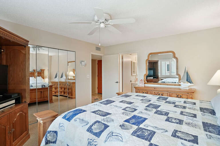 Master Bedroom Master Bedroom