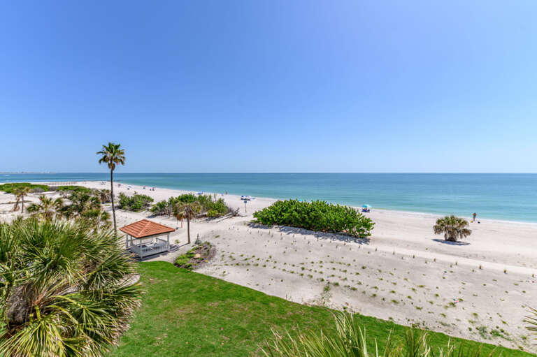 28-web-or-mls-7564 Bayshore Dr #404-1-3.jpg 28-web-or-mls-7564 Bayshore Dr #404-1-3.jpg