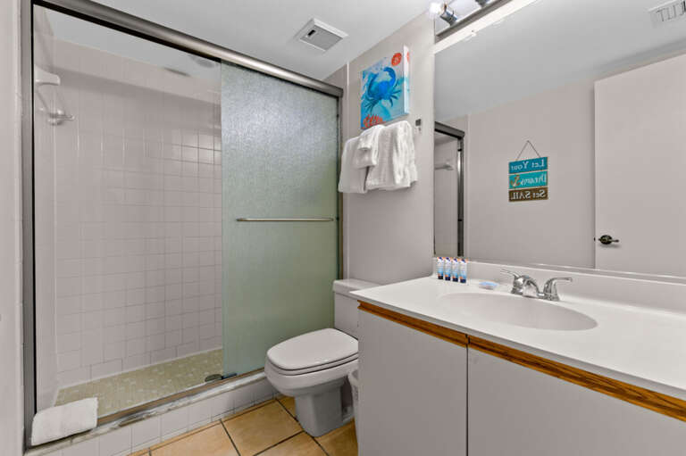 26-web-or-mls-7564 Bayshore Dr #404-18.jpg 26-web-or-mls-7564 Bayshore Dr #404-18.jpg