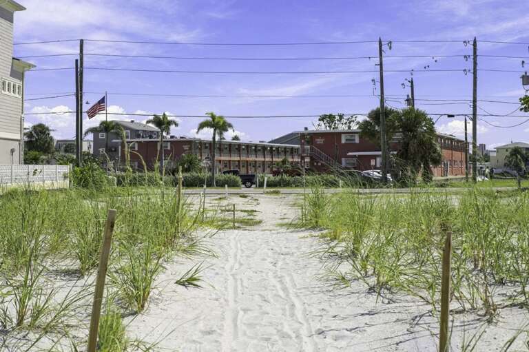 29-web-or-mls-8565 W Gulf Blvd #28S-33.jpg