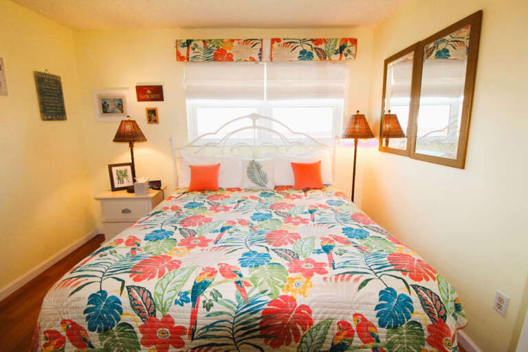 Master Bed - King Sized Master Bed - King Sized