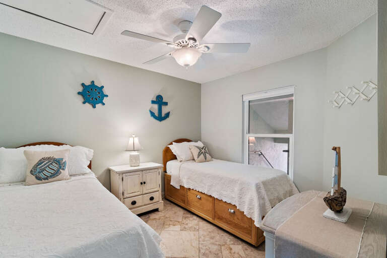 11-Exterior and Interior Photos 1515 Pinellas Bayway S A12 (11 of 25)