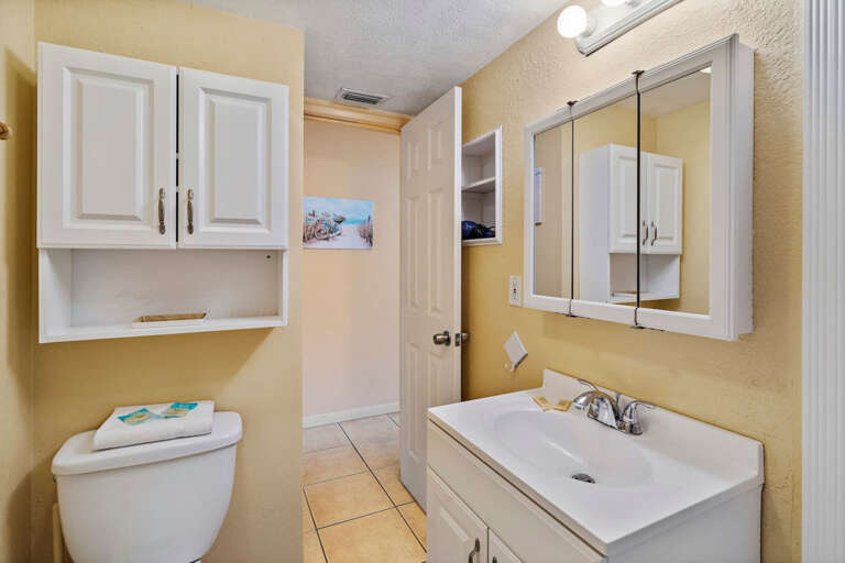 14251 Gulf Blvd #7, Madeira Beach, FL 33708, USA-15 14251 Gulf Blvd #7, Madeira Beach, FL 33708, USA-15