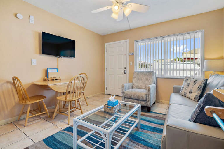 14251 Gulf Blvd #7, Madeira Beach, FL 33708, USA-6 14251 Gulf Blvd #7, Madeira Beach, FL 33708, USA-6