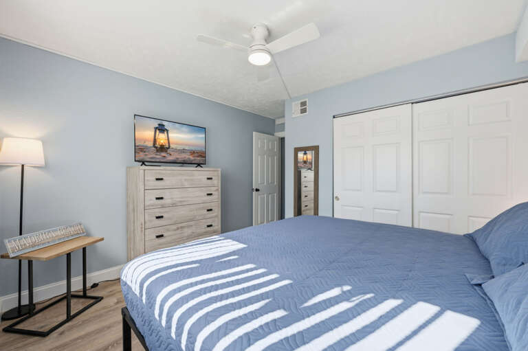 51-web-or-mls-14251 Gulf Blvd #7-6-1.jpg