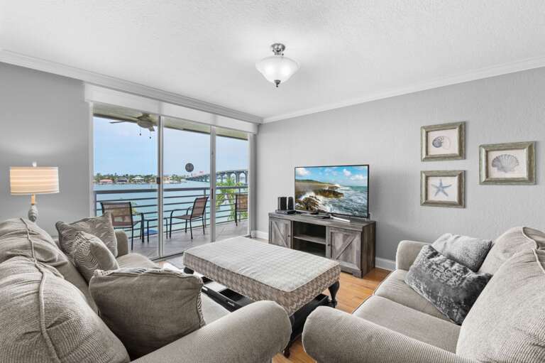 4-web-or-mls-5801 Bahia Del Mar Cir #410-4.jpg