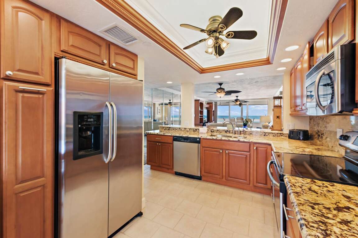 Redington Towers 3F Pet Friendly Condo with 2 Bedrooms, 6 Guests in Redington