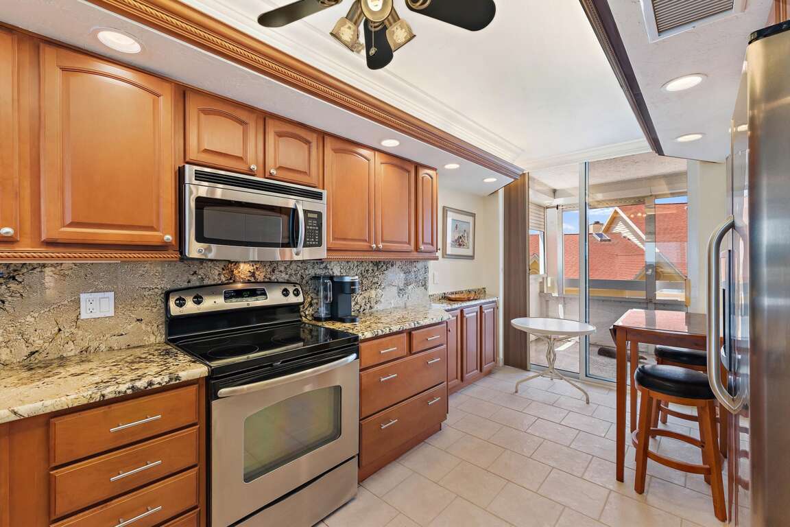 Redington Towers 3F Pet Friendly Condo with 2 Bedrooms, 6 Guests in Redington