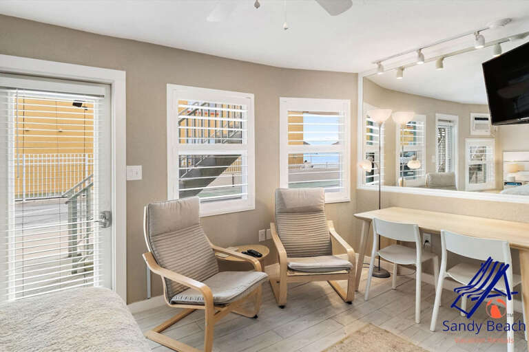 Living and Dining Area