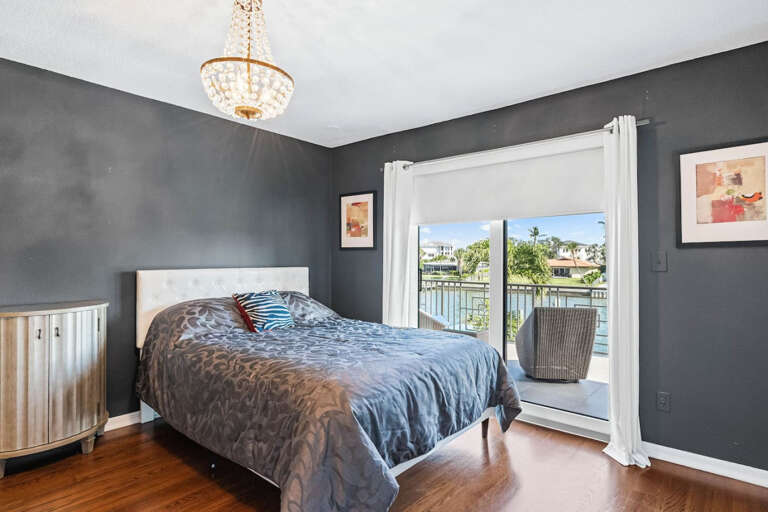 3rd Guest Room with Queen Size Bed