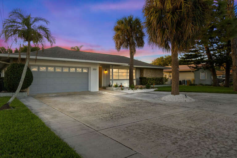 Newly remodeled with plenty of parking and just a 5-minute drive to the beach. Newly remodeled with plenty of parking and just a 5-minute drive to the beach.