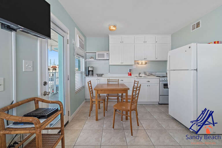 Kitchen with Seating