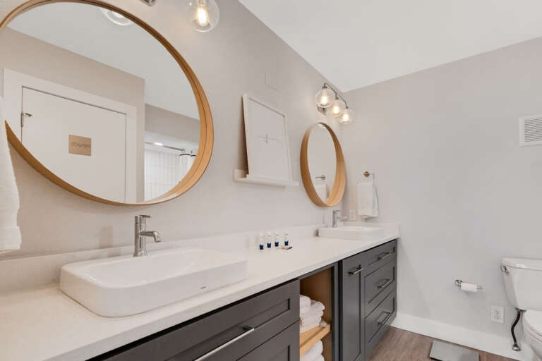 Master Bathroom Master Bathroom