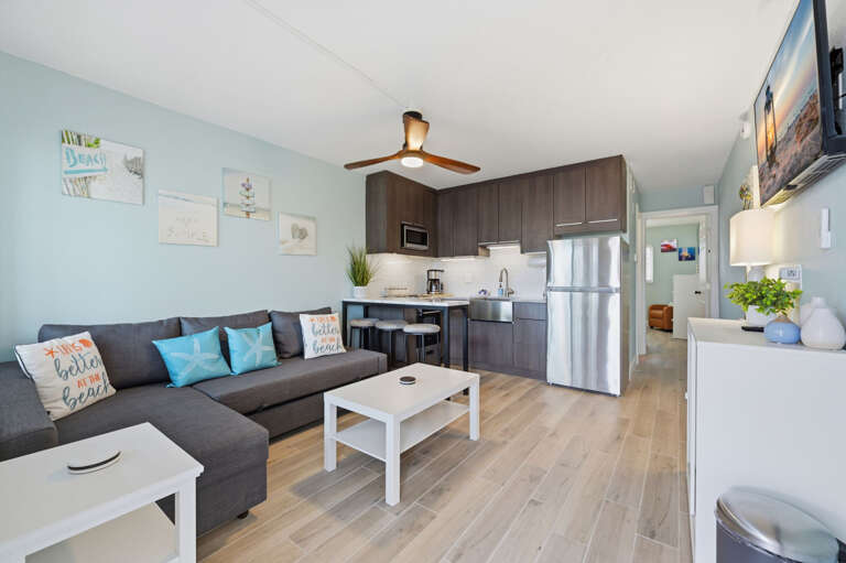 2-web-or-mls-14251 Gulf Blvd #1-1.jpg