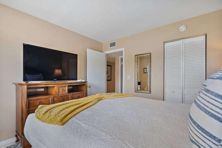 Guest Bedroom with Queen Bed