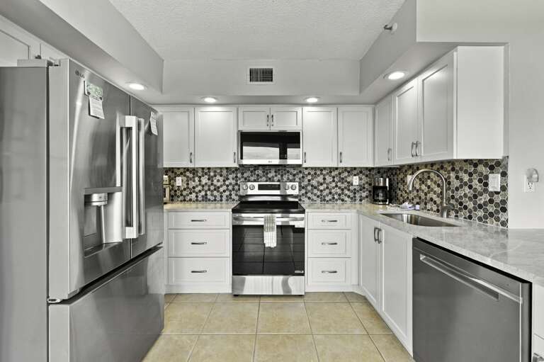 11-web-or-mls-6287 Bahia Del Mar Cir #406-20.jpg