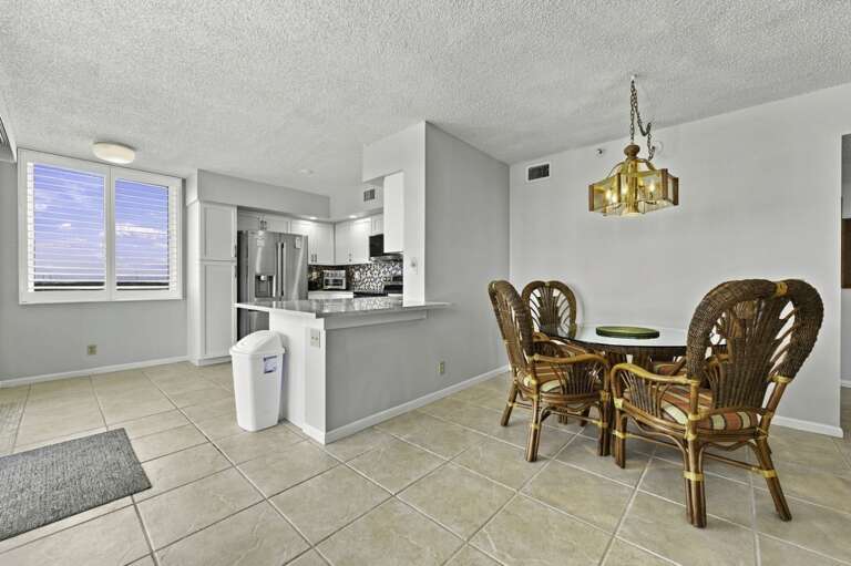 6-web-or-mls-6287 Bahia Del Mar Cir #406-15.jpg