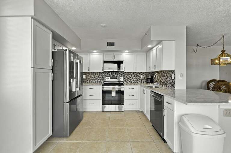 10-web-or-mls-6287 Bahia Del Mar Cir #406-19.jpg