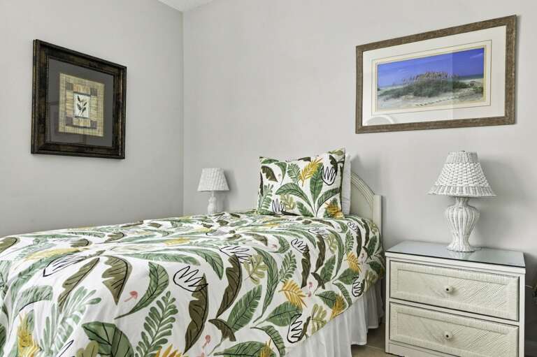 29-web-or-mls-6287 Bahia Del Mar Cir #406-32.jpg