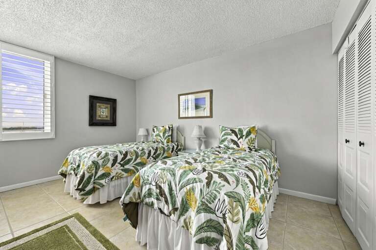 26-web-or-mls-6287 Bahia Del Mar Cir #406-28.jpg