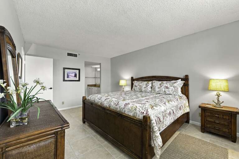20-web-or-mls-6287 Bahia Del Mar Cir #406-25.jpg