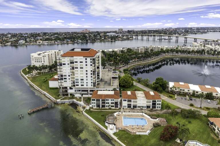 37-web-or-mls-6287 Bahia Del Mar Cir #406-5.jpg