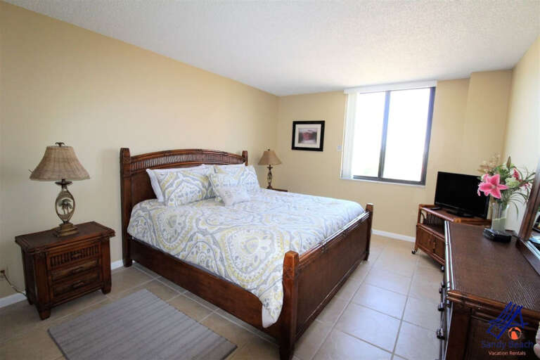 Master Bedroom - King Sized Bed