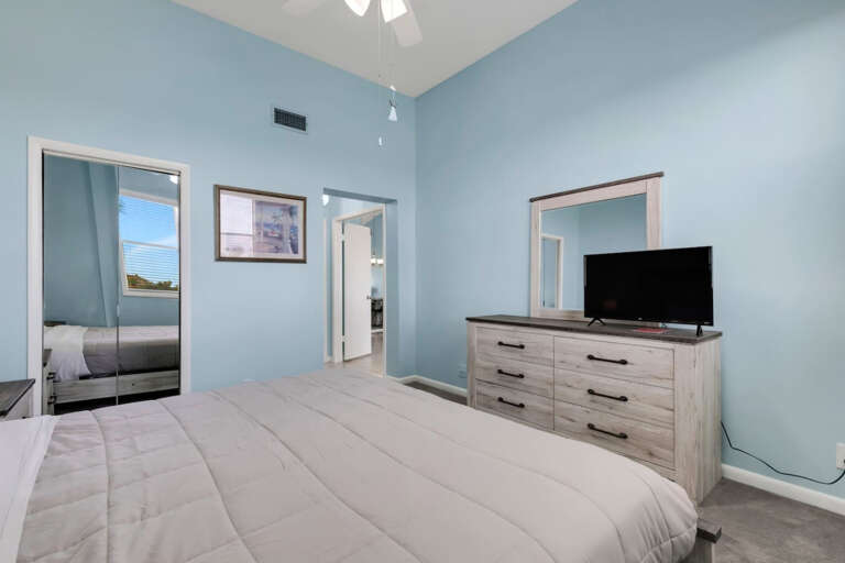 Master Bedroom Master Bedroom