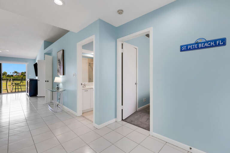 Entry to Guest Bedroom and Bathroom Entry to Guest Bedroom and Bathroom