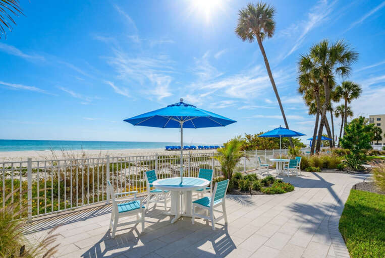 52-web-or-mls-20000 Gulf Boulevard #604 - Outdoor Area-16.jpg